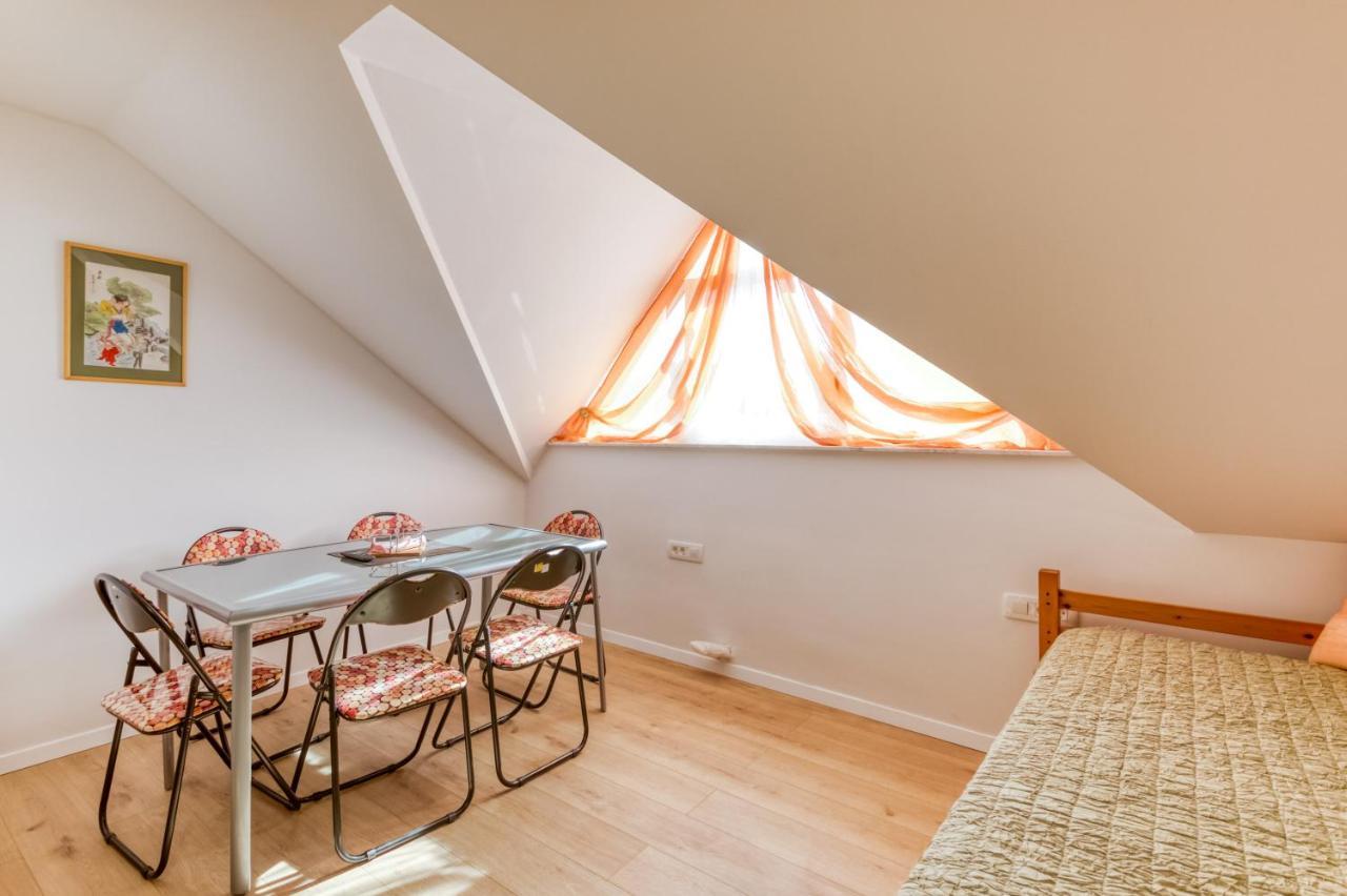 Apartmani Leptir Rakovica Esterno foto