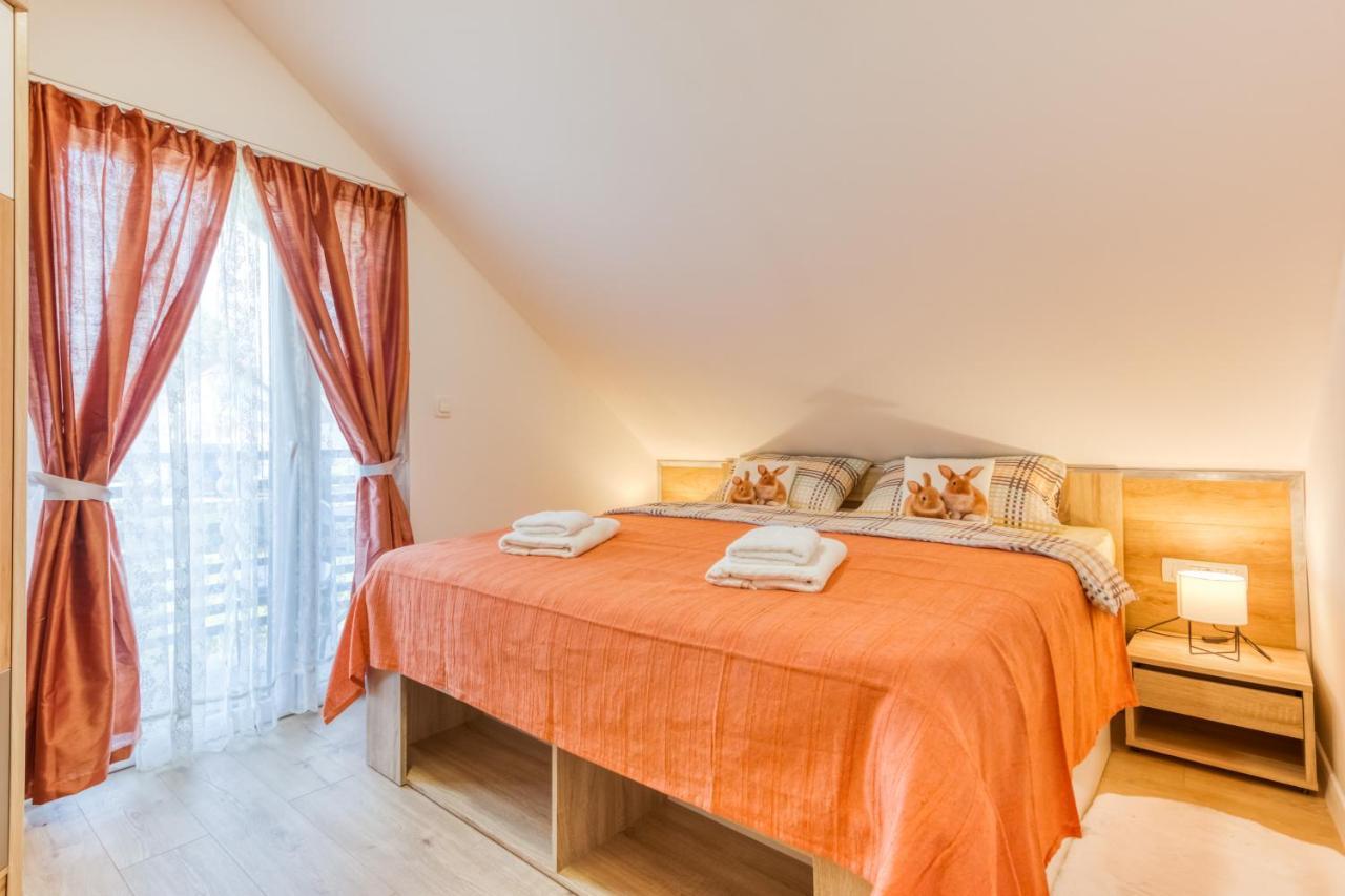 Apartmani Leptir Rakovica Esterno foto