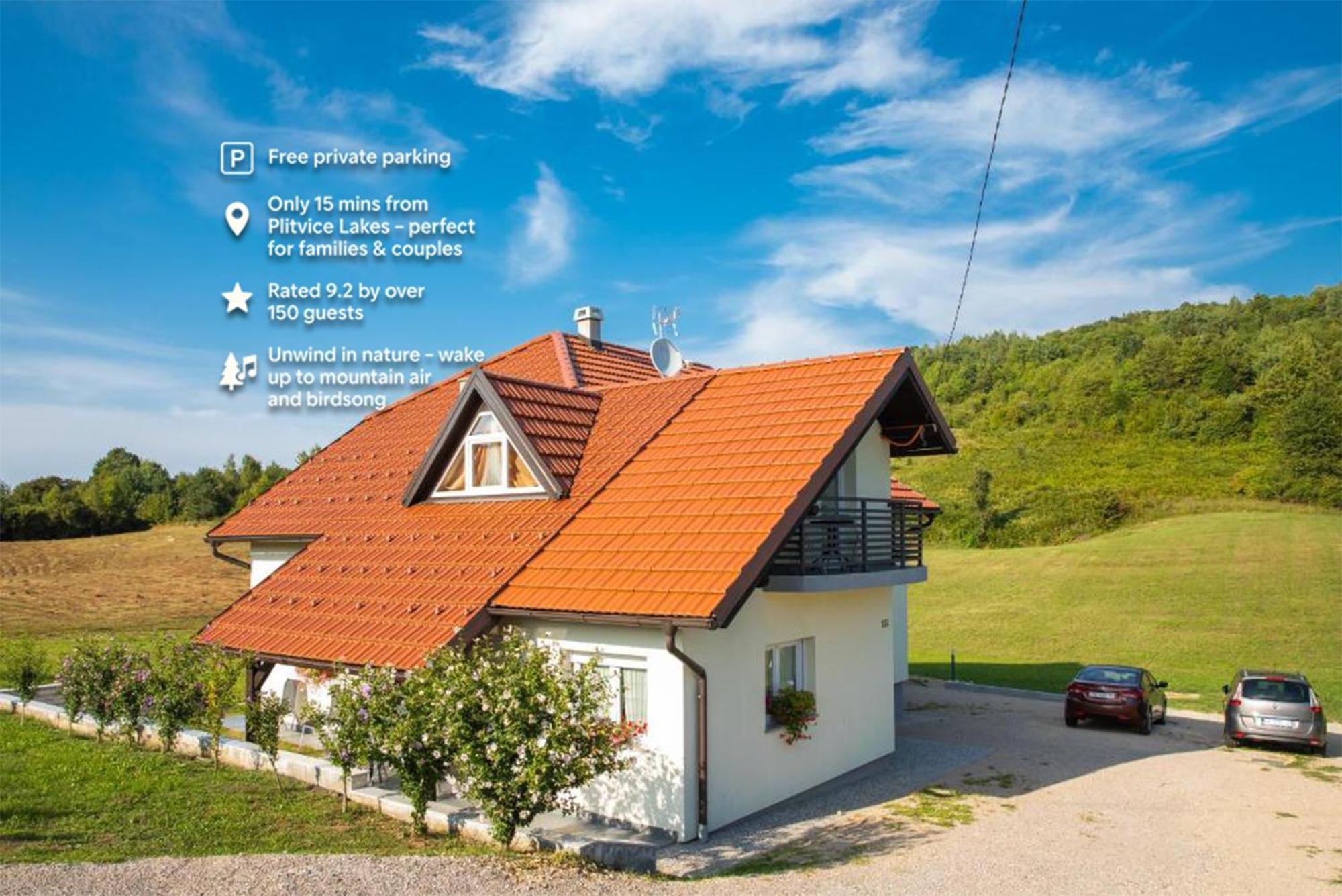 Apartmani Leptir Rakovica Esterno foto
