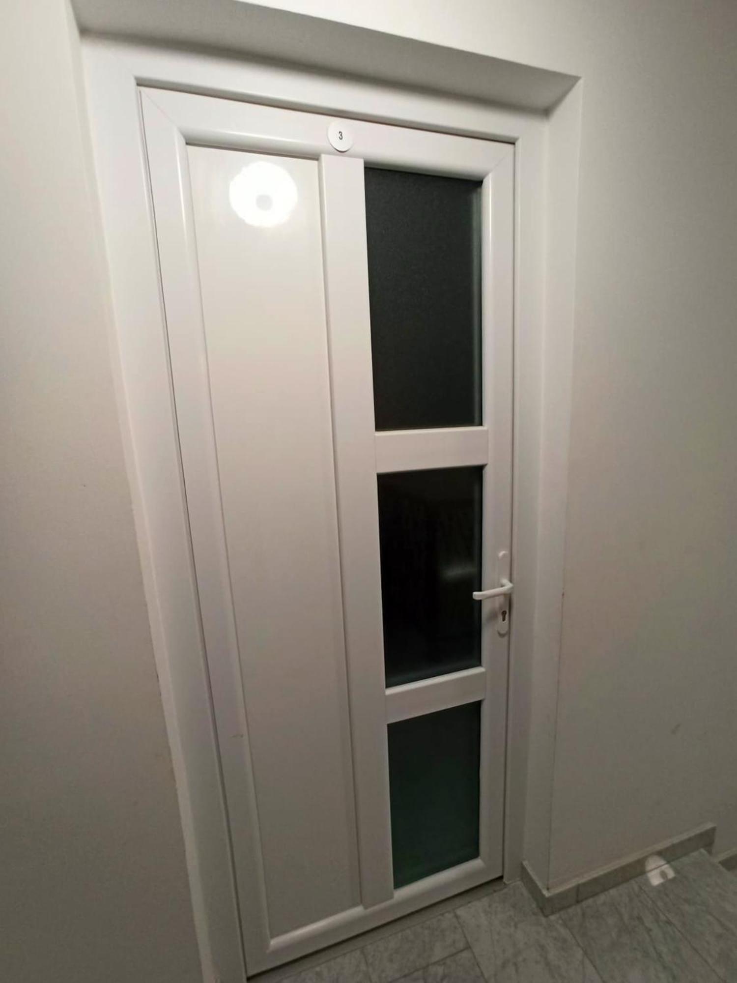 Apartmani Leptir Rakovica Esterno foto